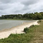 Ferienhaushaelfte An Der Mueritz 펜션 레힐린